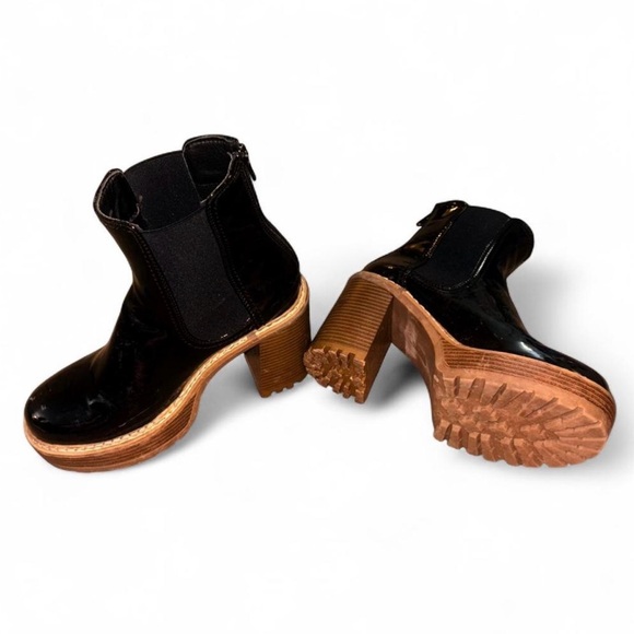 Olivia Miller Black Patent Platform Chelsea Boots with Brown Lug Sole Size 8 - Picture 4 of 5